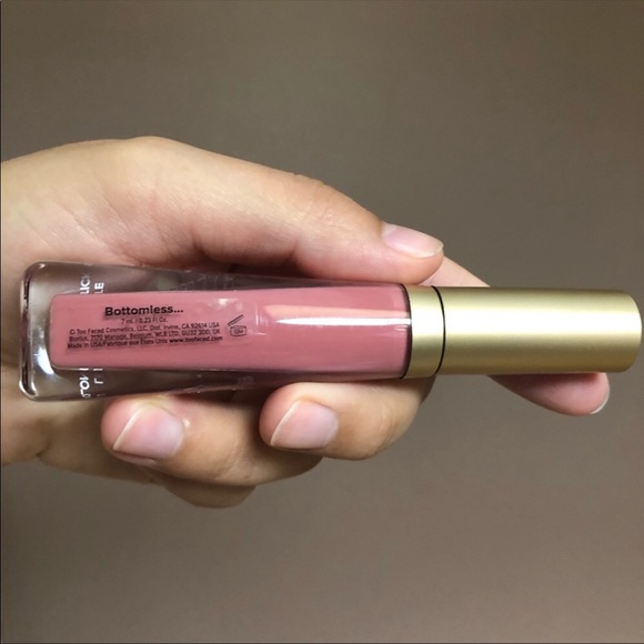 Too Faced High-Shine Sparkling Lip Gloss & Too Faced matte long wear lipstick - Picture 12 of 12